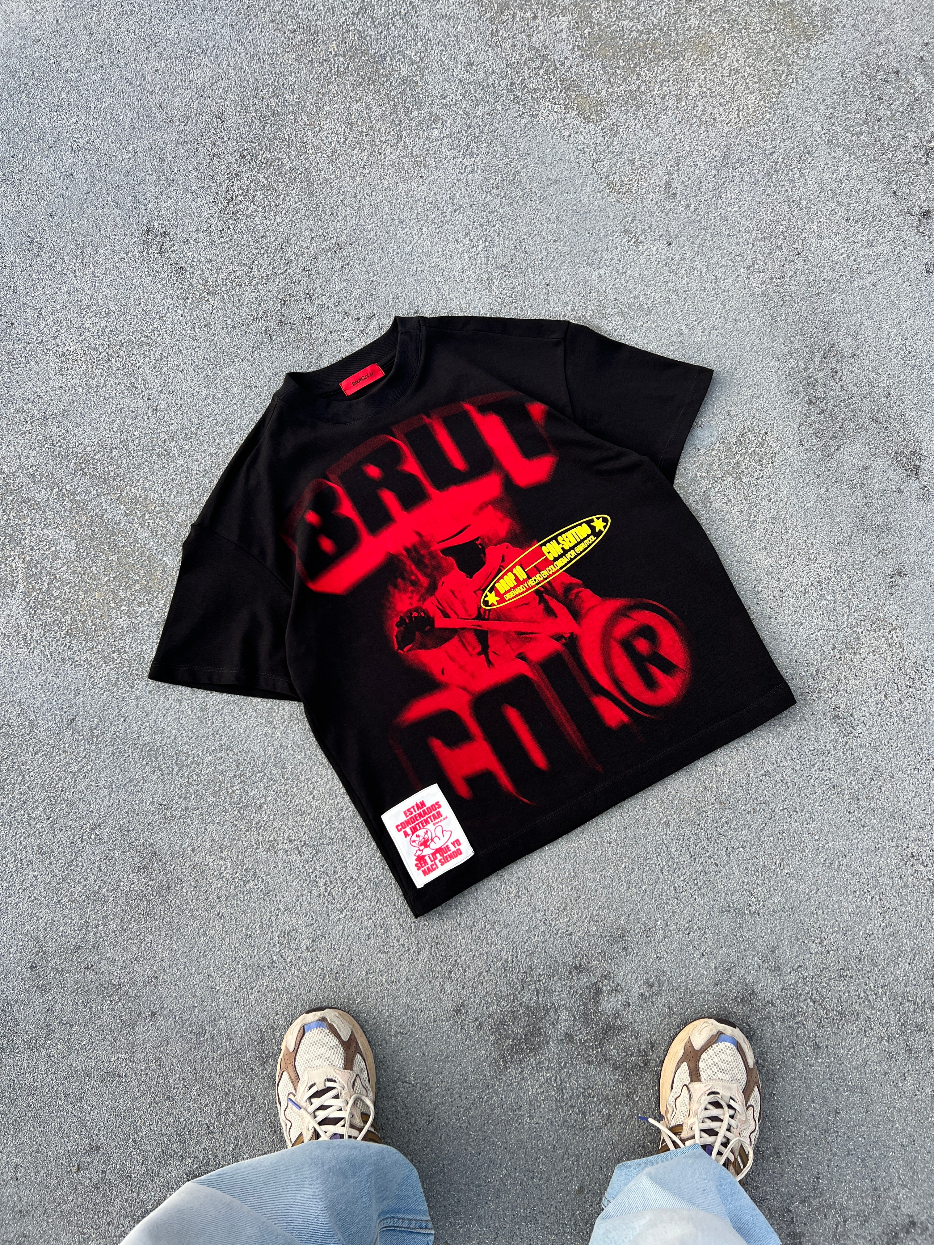 Camiseta Oversize Cropped Brutcol® “Conserva tu Esencia” – Edición Limitada Drop 10