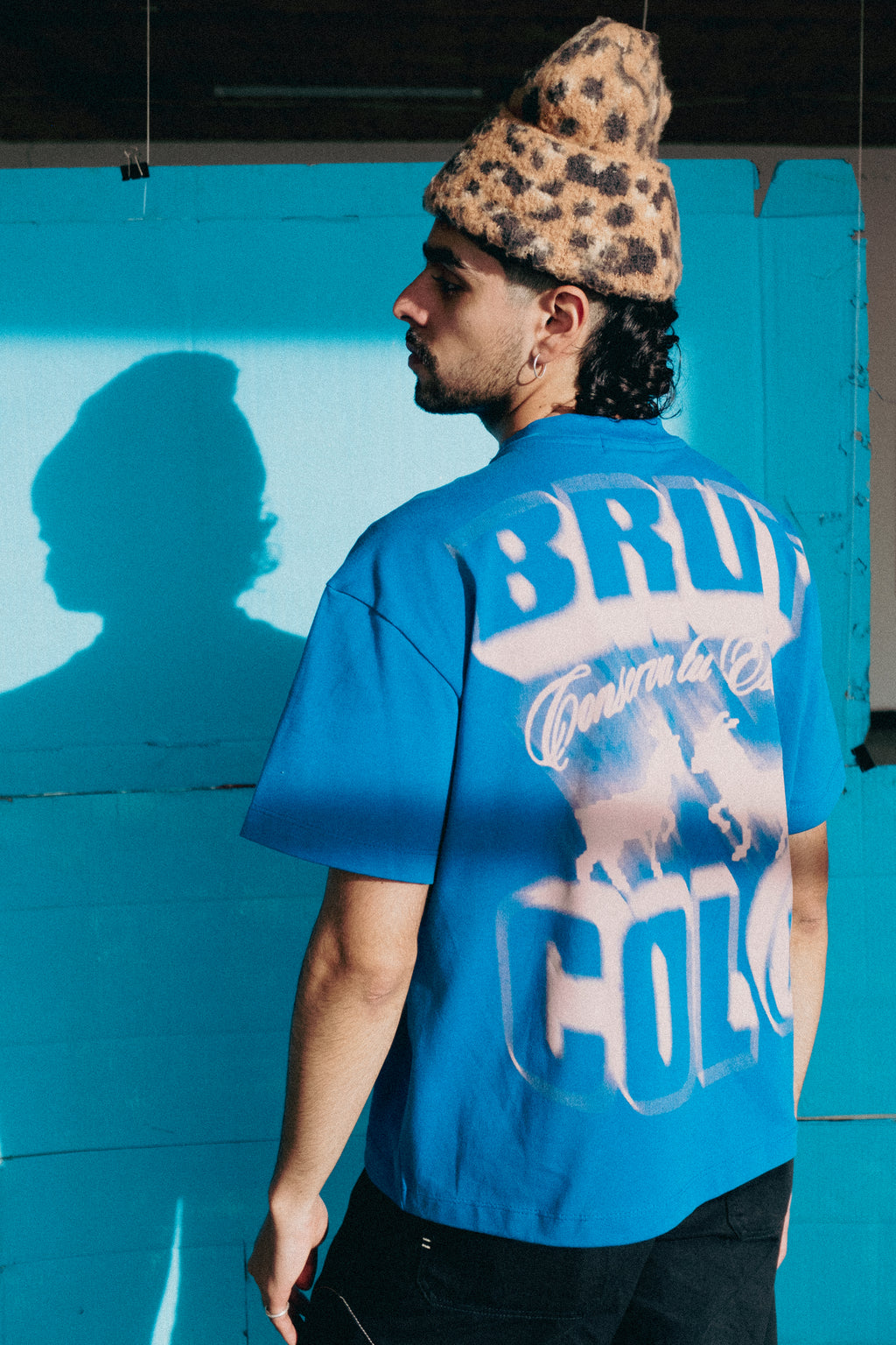 Camiseta Oversize Cropped Brutcol® “Conserva tu Esencia” Azul – Edición Limitada Drop 10