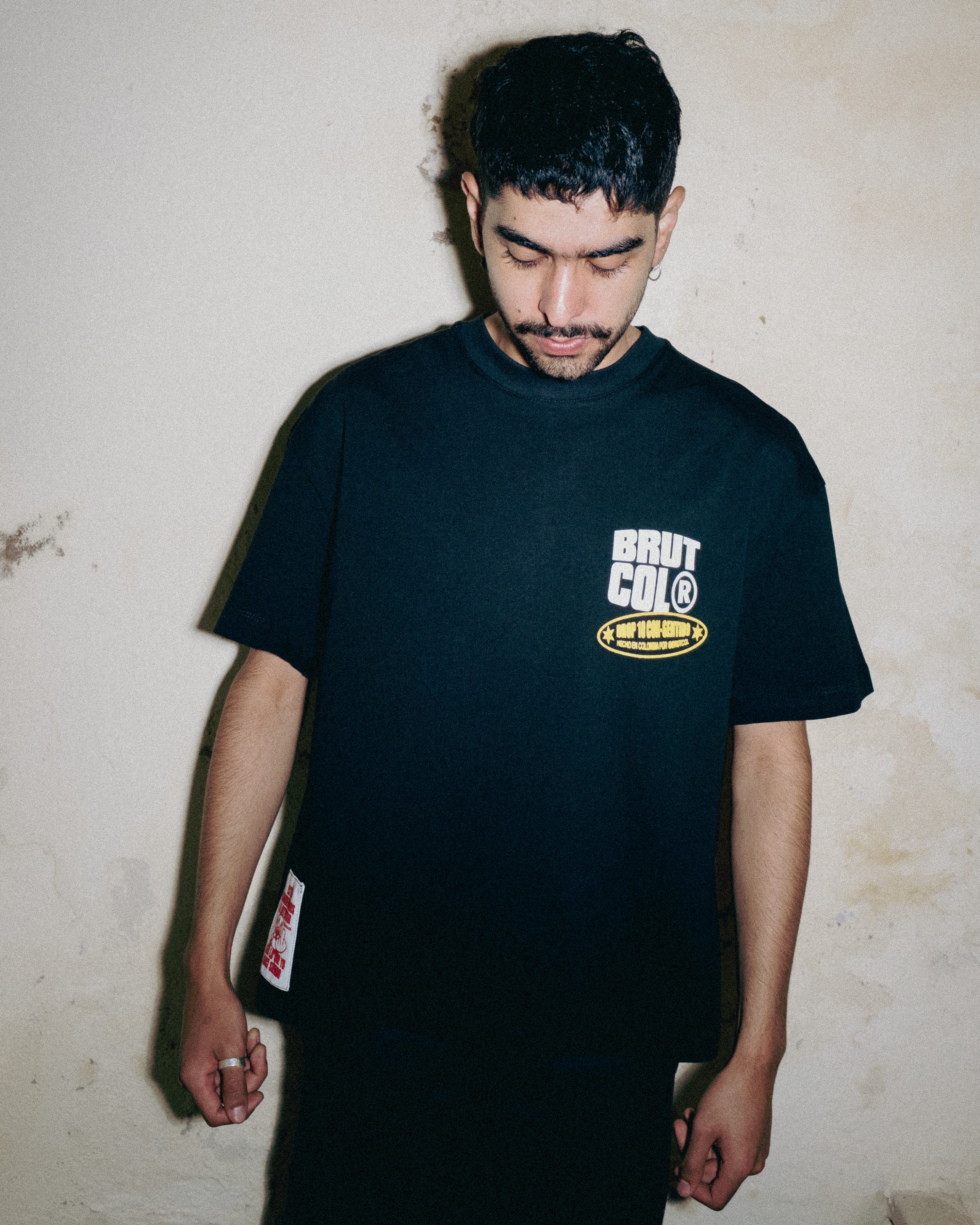 Camiseta Oversize Cropped Brutcol® “Tour en el Con-sentido” – Edición Limitada Drop 10