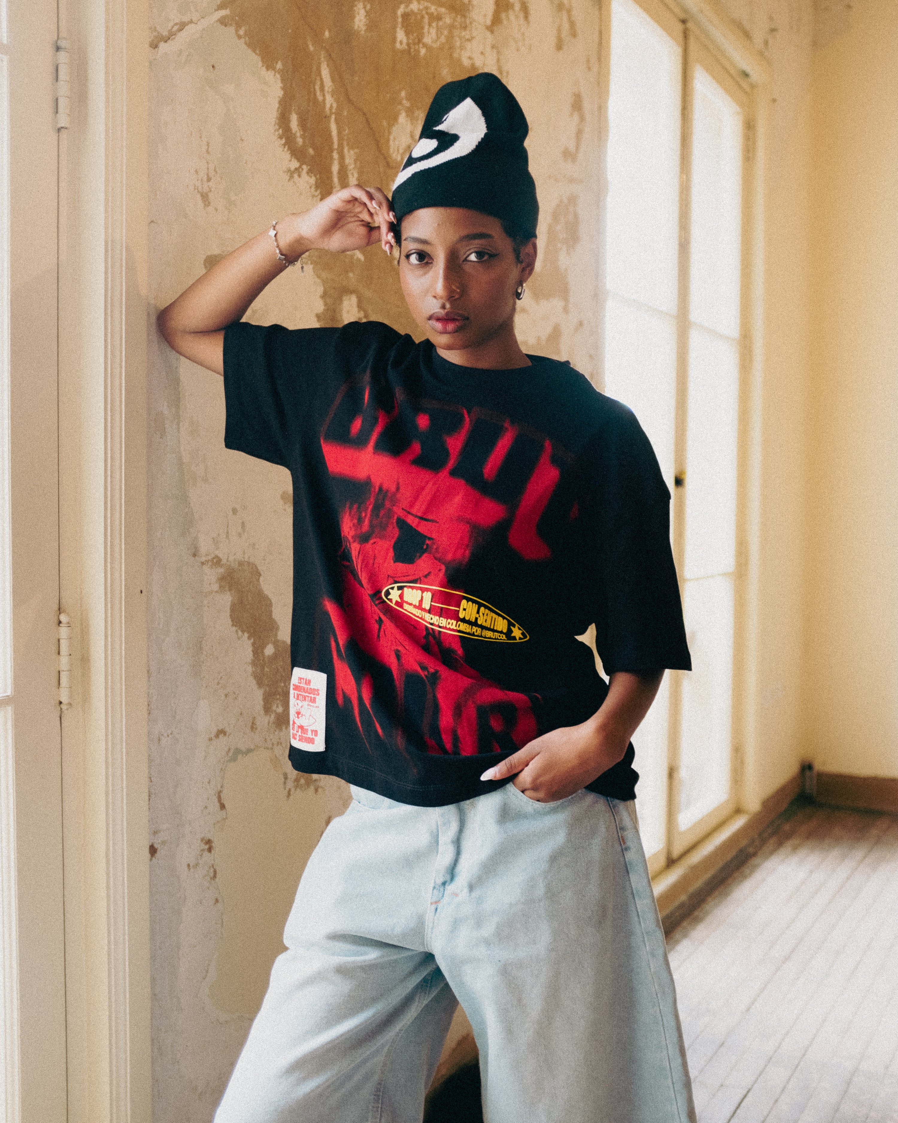 Camiseta Oversize Cropped Brutcol® “Conserva tu Esencia” – Edición Limitada Drop 10
